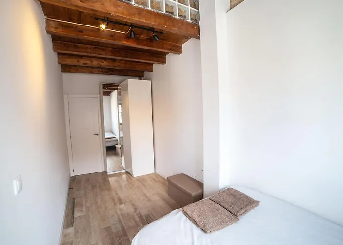 Maritime House * Valenza